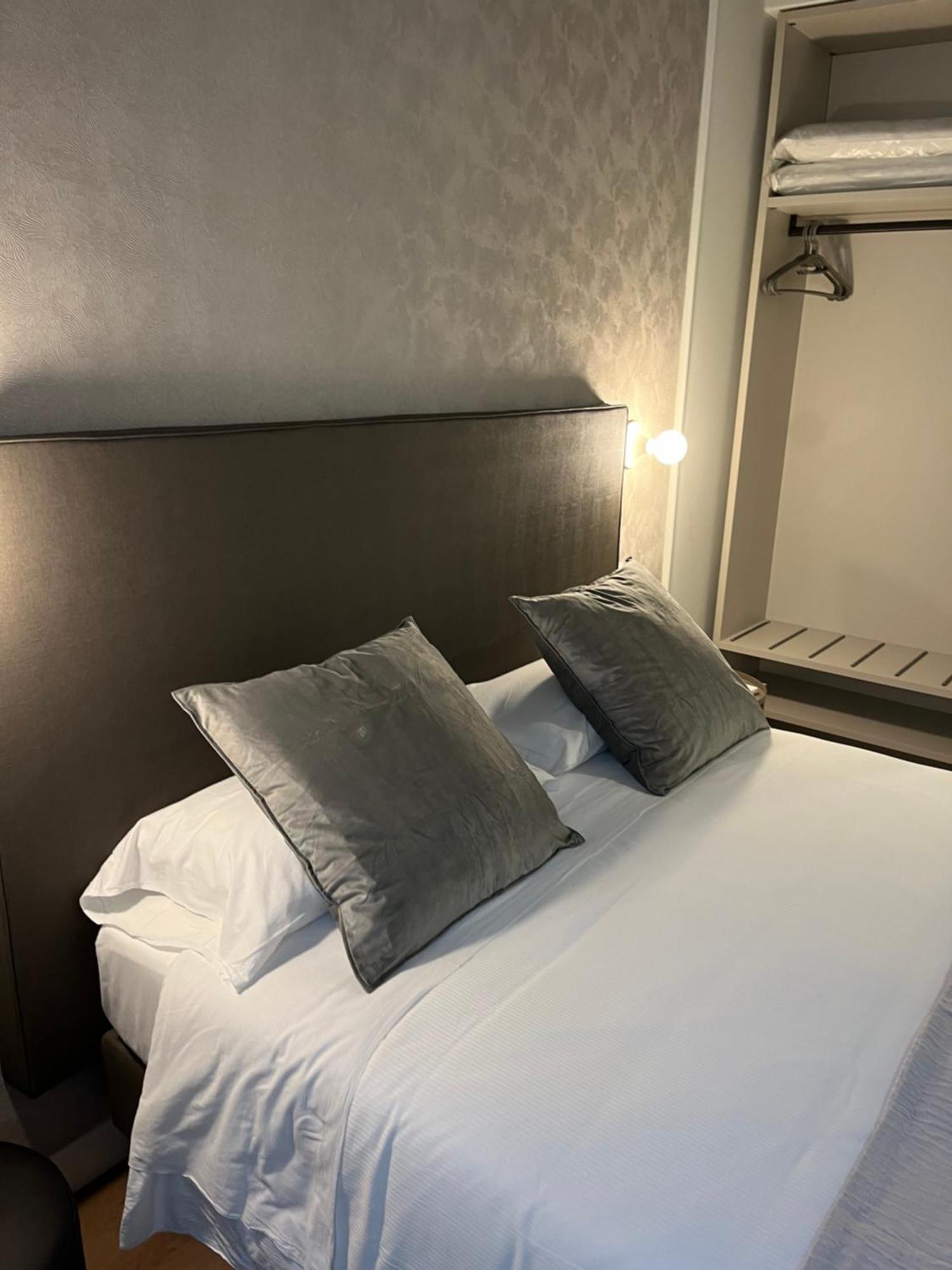 Maison Romana Trastevere Suites ภายนอก รูปภาพ