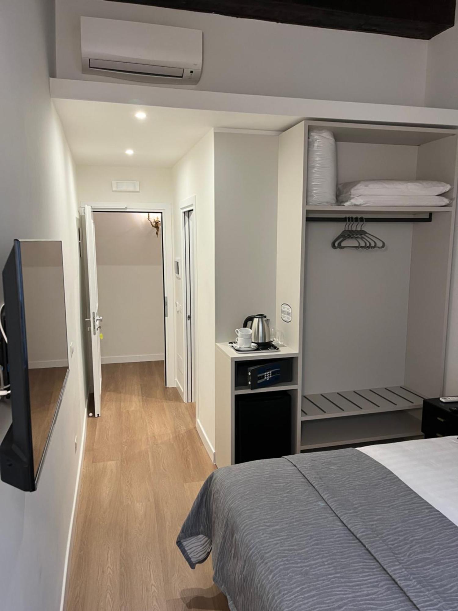 Maison Romana Trastevere Suites ภายนอก รูปภาพ