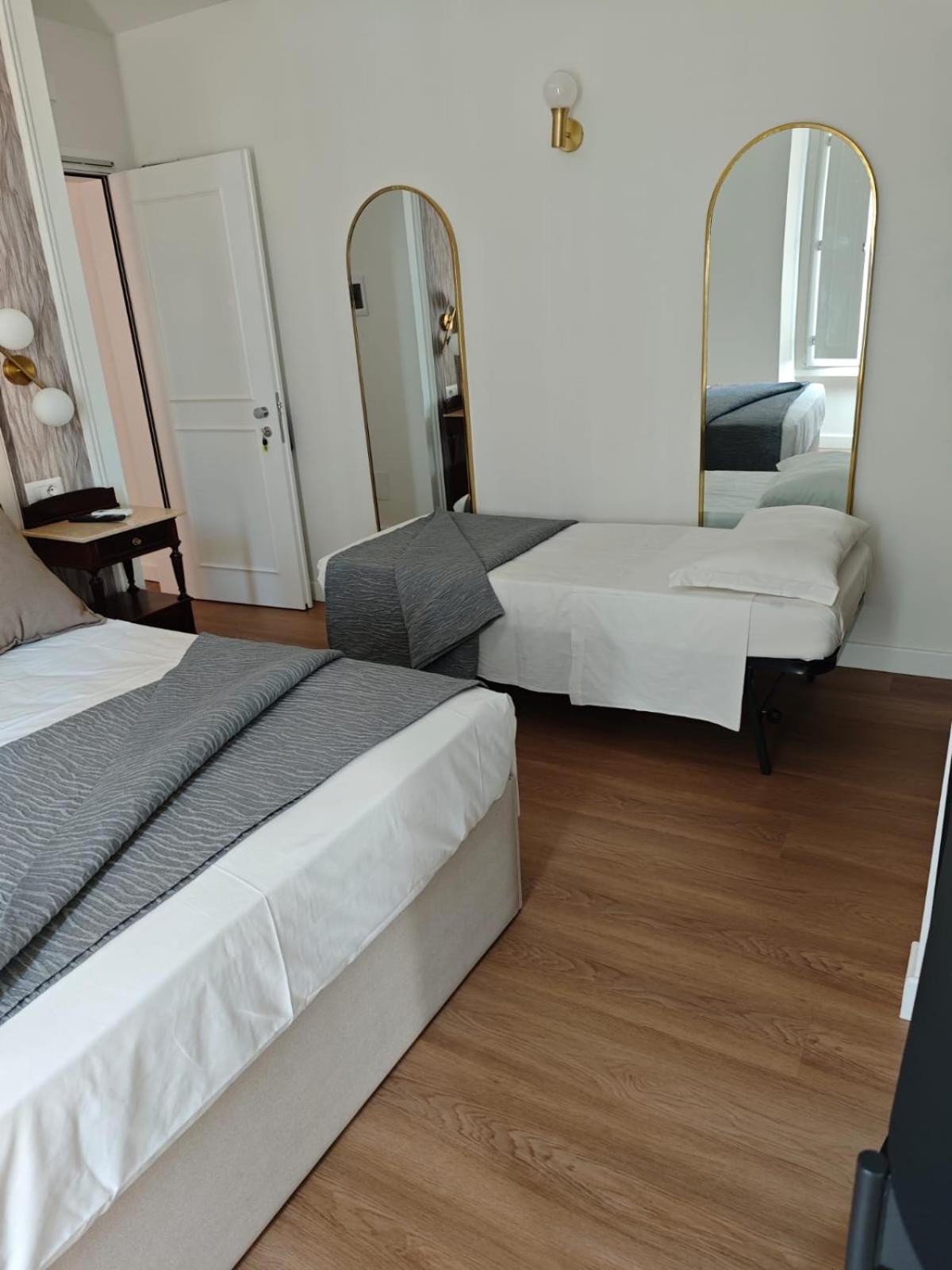 Maison Romana Trastevere Suites ภายนอก รูปภาพ